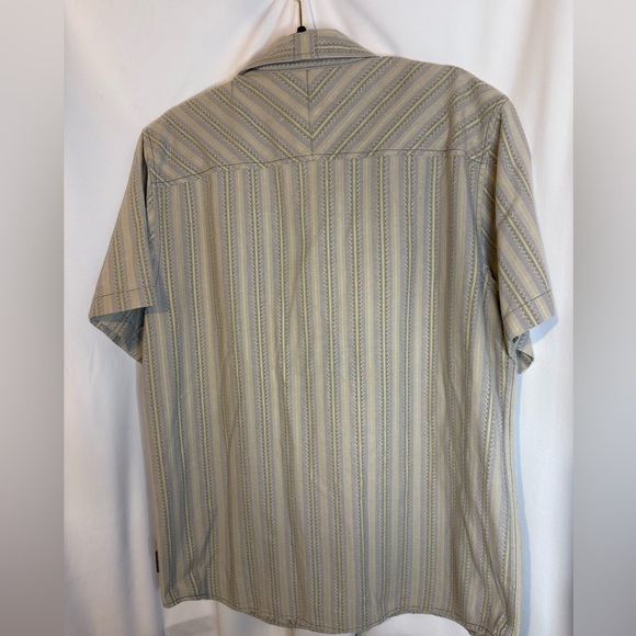 Royal Robbins Pearl Snap Shirt Mens Size Large Beige Striped Short Sleeve - Picture 5 of 6